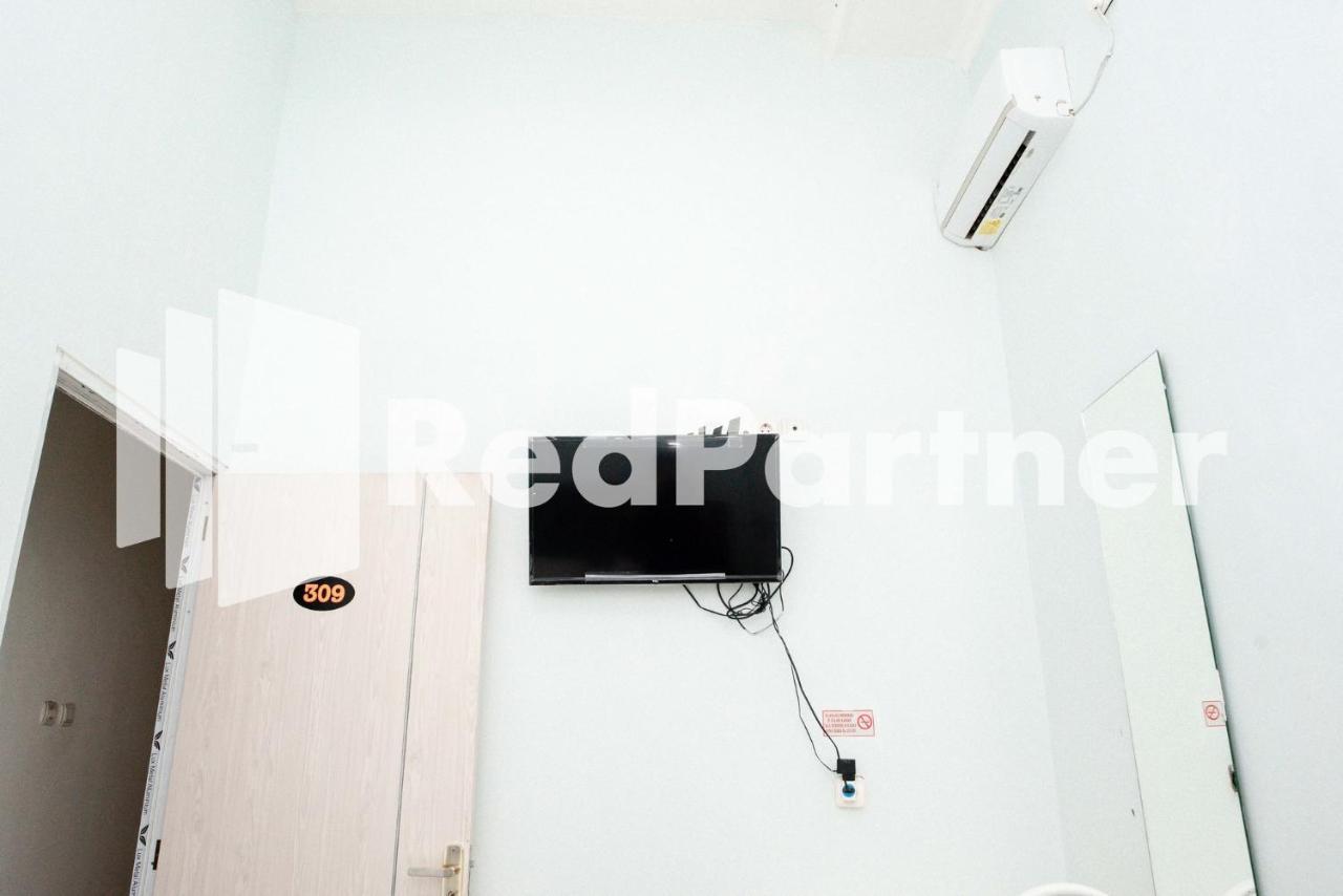 Happy Inn Puspo Mitra Reddoorz Jomblang Ngoại thất bức ảnh